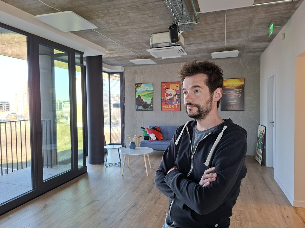 بررسی دوربین گوشی سامسونگ A56